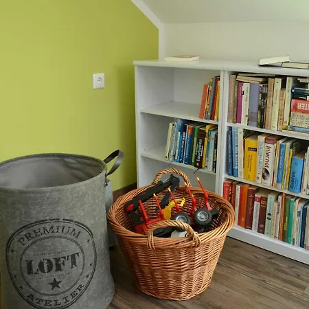 Landhof Boehm アパート *